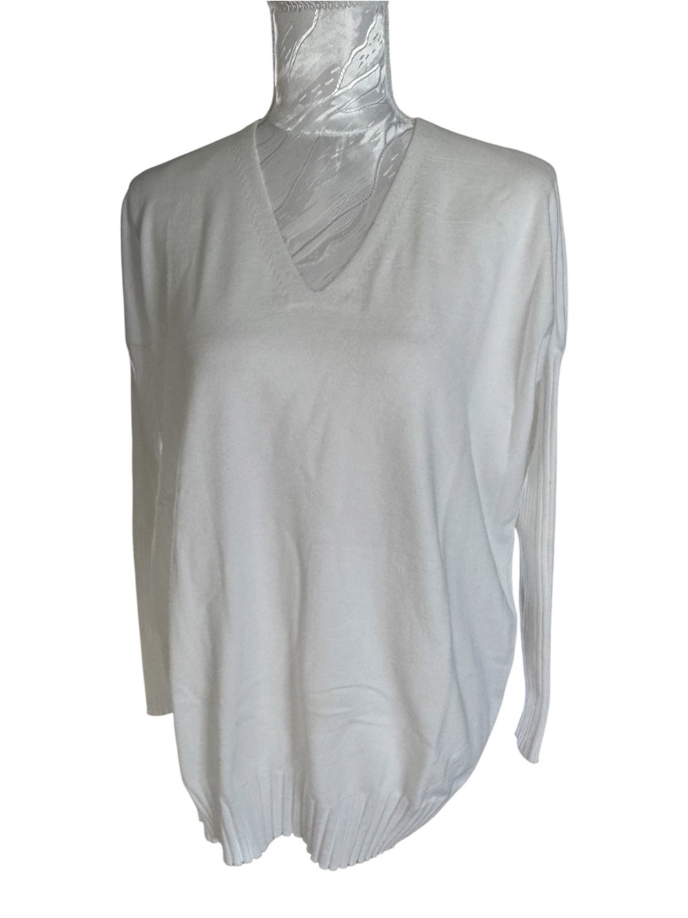Metric Knits Classic White V-Neck Women's Sweater